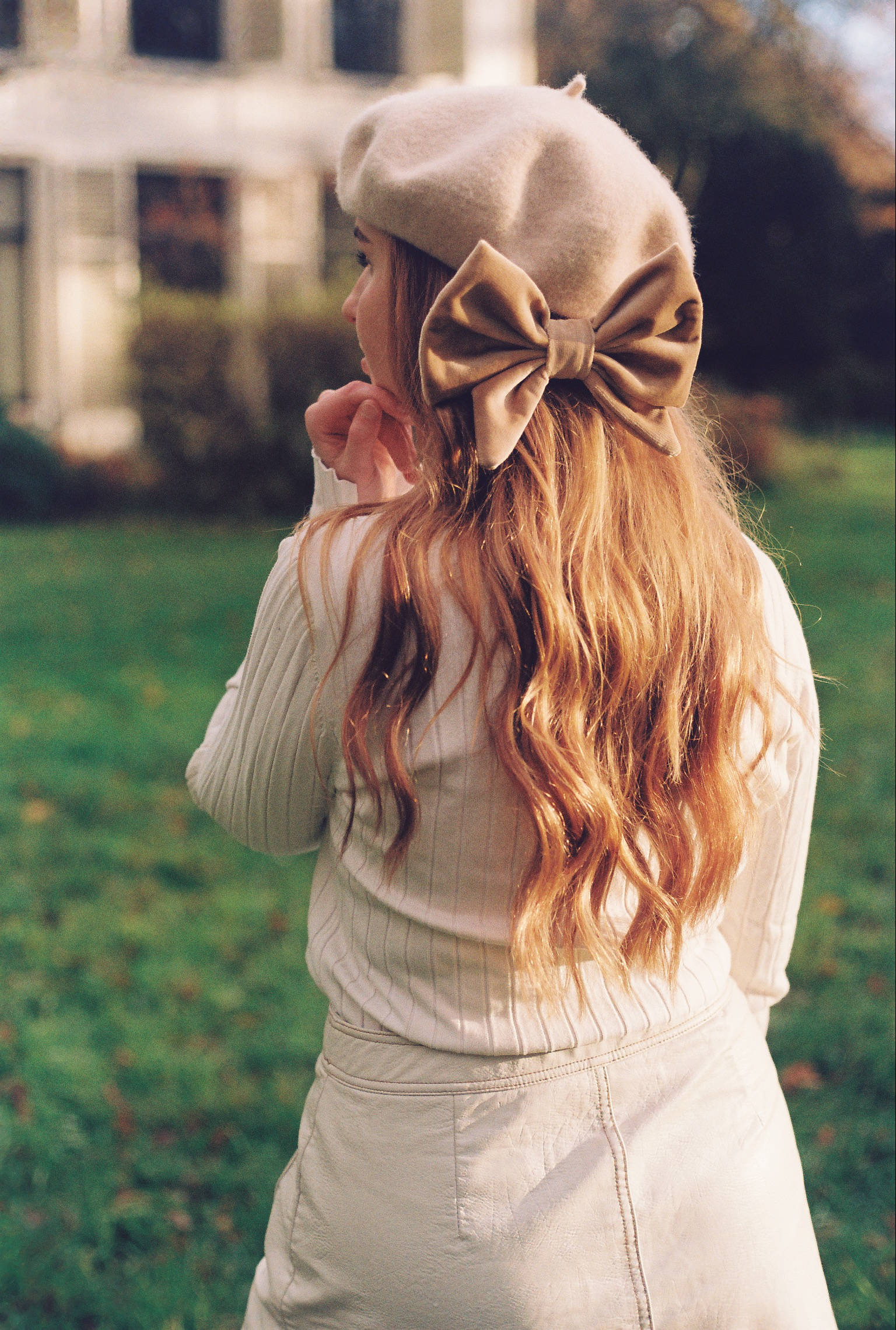 Bow Barrette - Dubai - Beige Gold